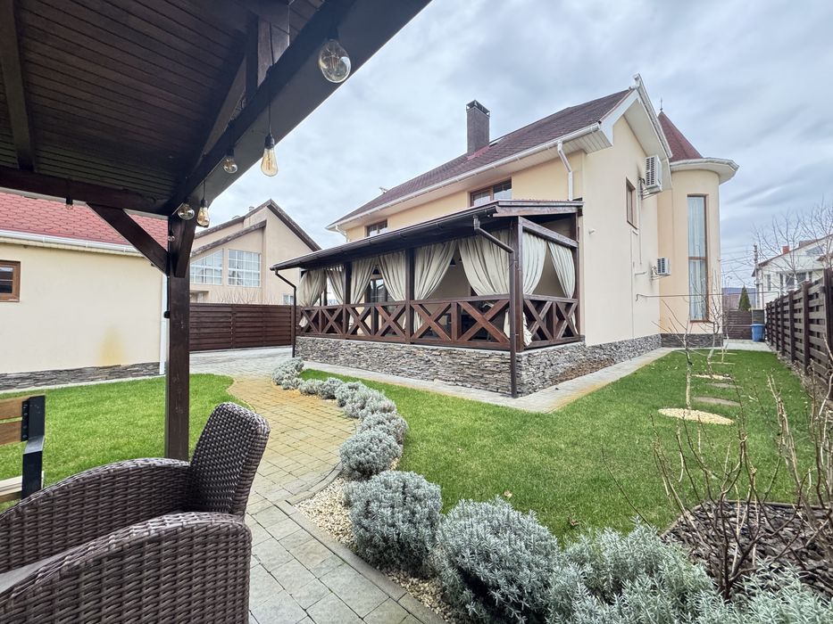 Продаж Будинку/200м2/4-Кімнати/5соток/Газ