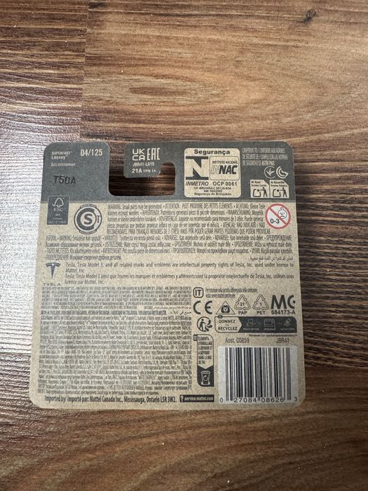 Matchbox - Tesla Model 3 04/125