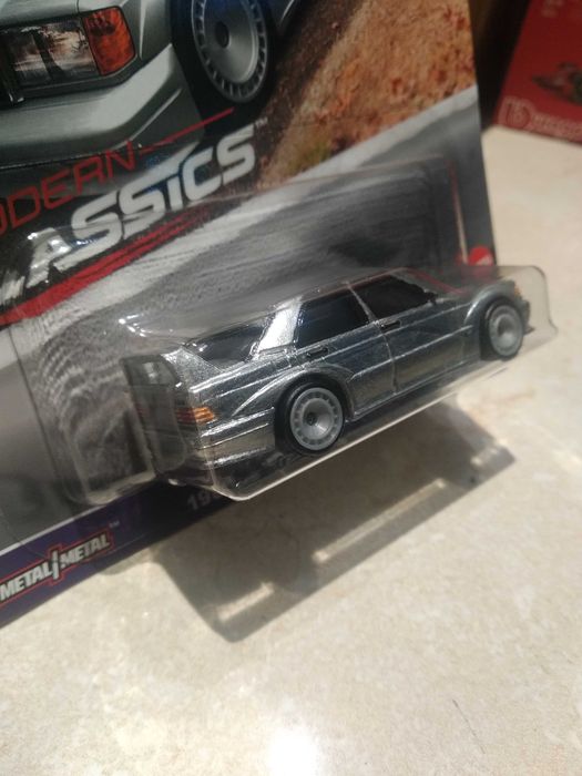 Hot Wheels - 1990 Mercedes-Benz 190E 2.5-16 Evo II - Modern Classics