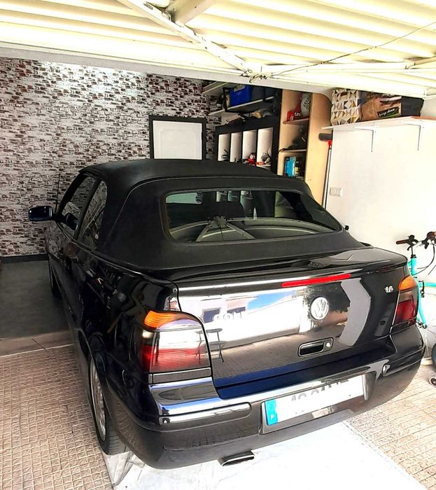 vw golf cabriolet 1.6 - Só com 131400 kms.