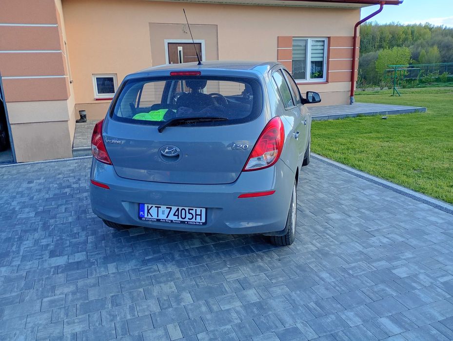 Hyundai i20 uszkodzony