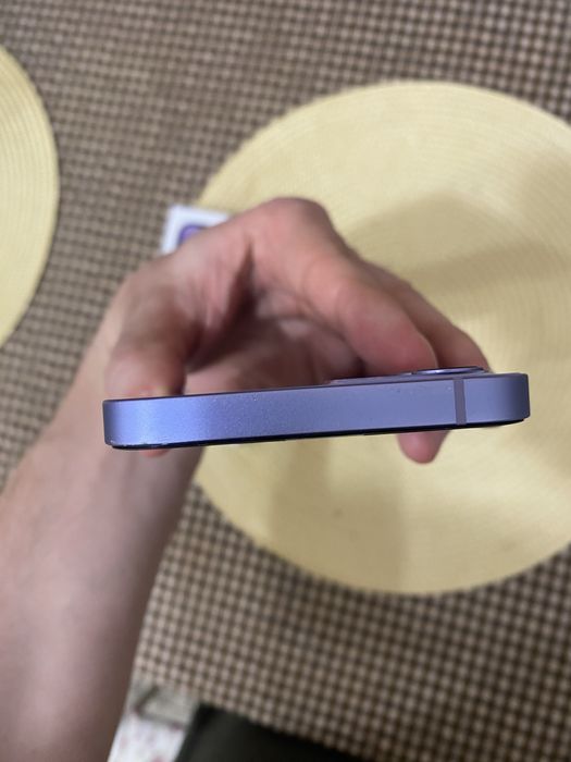 Продам iphone 12, 64gb, 84%