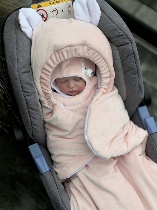 Śpiworek otulacz do fotelika samochodowego