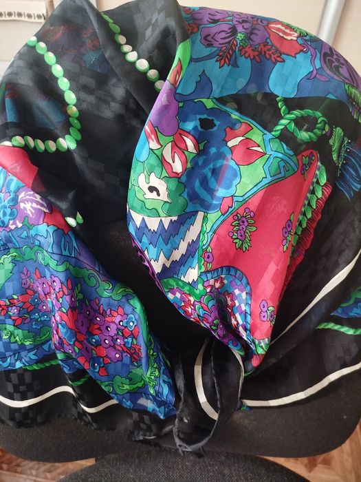 Платок из органзы с велюром