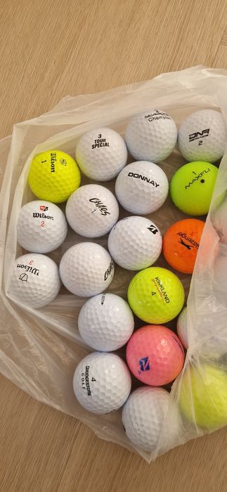 Piłki golfowe nowe kolorowe