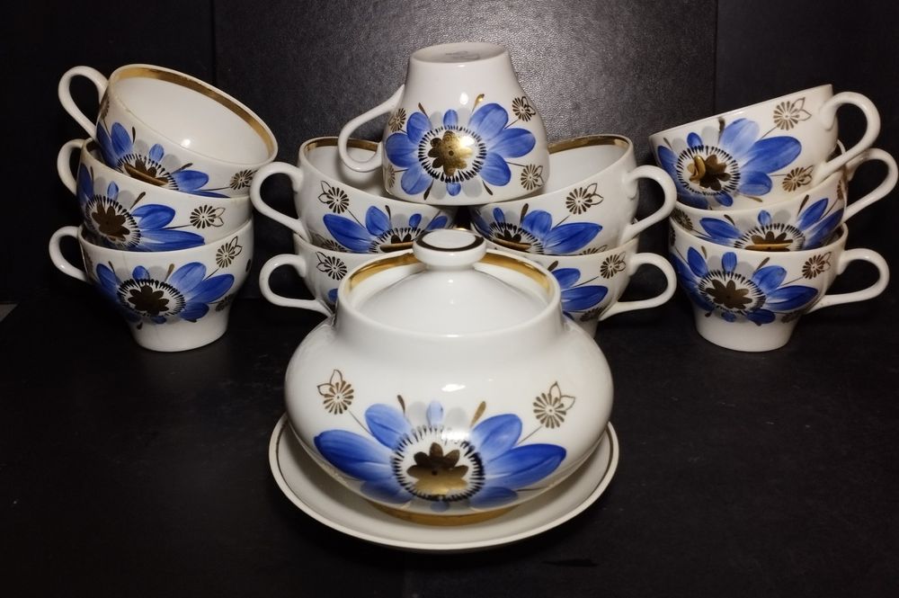 Статуетки старинные, фарфор , винтаж