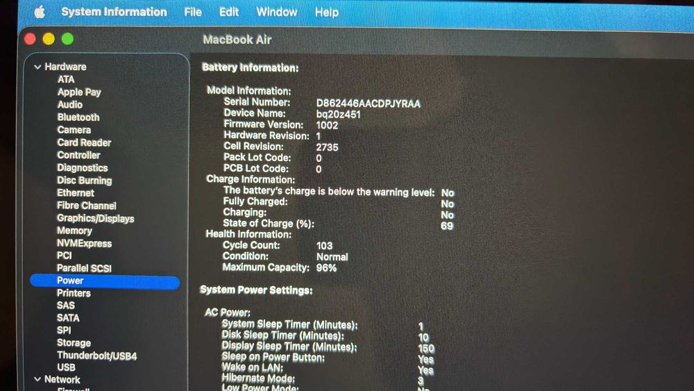 MacBook Air 13” M1 8GB 256GB | Teclado Layout Alemão