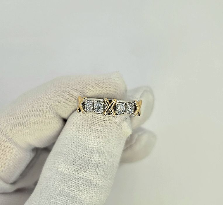 Каблучка з діамантами 0.40ct