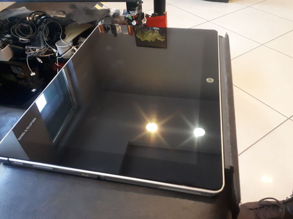2w1  hp elite x2 m7 8gb 256ssd fhd dotyk tablet