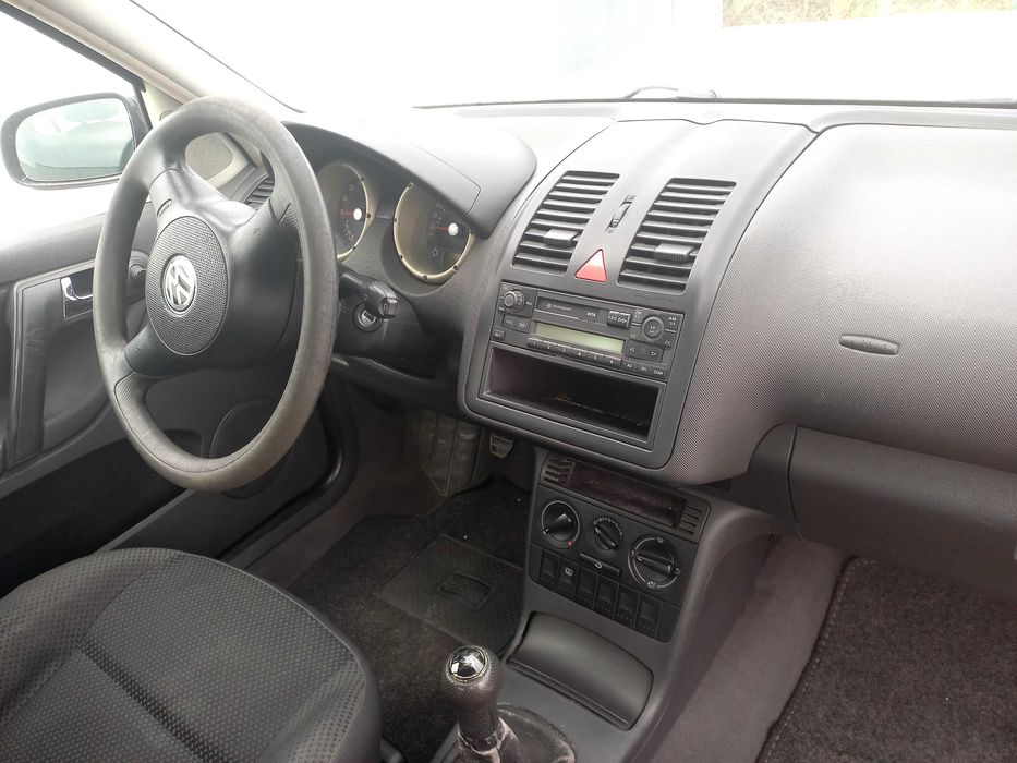 VW Polo 1.0 a gasolina