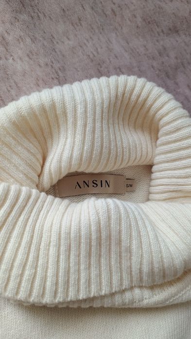 Golf Miss Ample Creme 90% Wełna merino z kaszmirem r. S/M Ansin