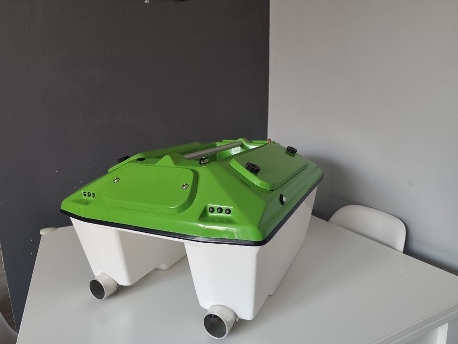 Łódka zanętowe HORNET