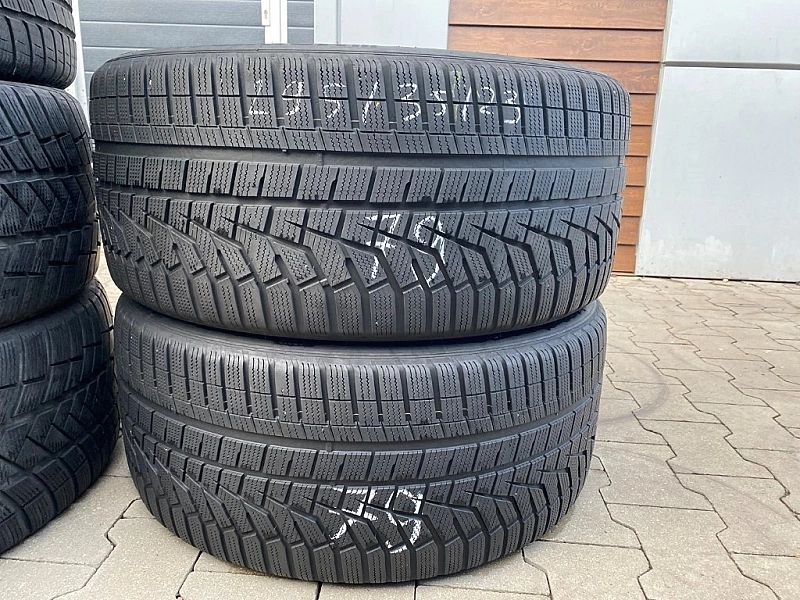295/35r23 Hankook Winter Evo2 _5,5mm_2szt_(79)