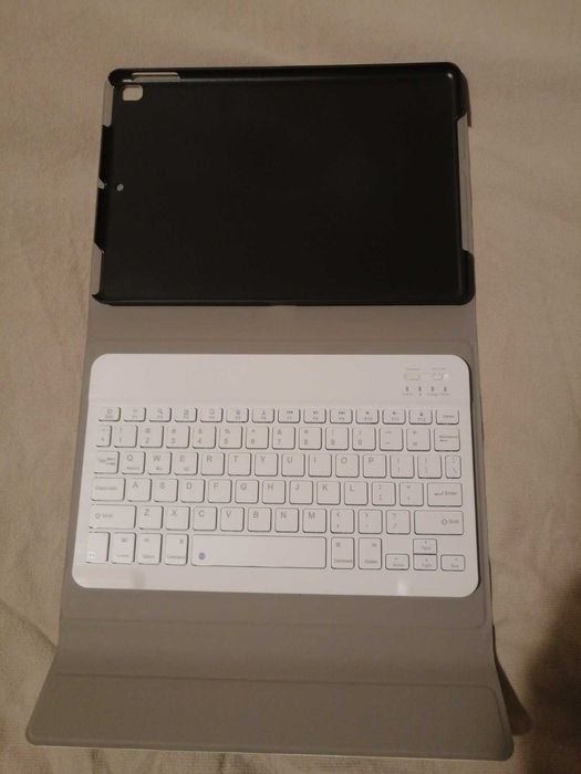 Магнітна Bluetooth клавіатура з чохлом для iPad або інших планшетів