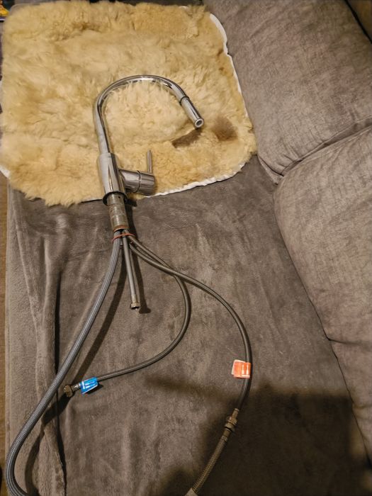 Torneira cromada para cozinha