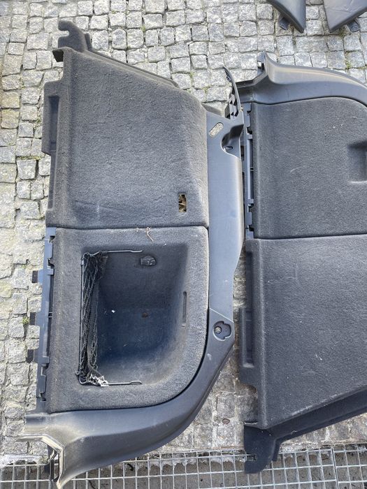 Quartelas mala audi a4 b8 carrinha