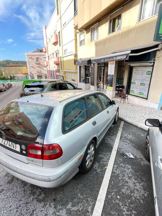 carro volvo v40 1999