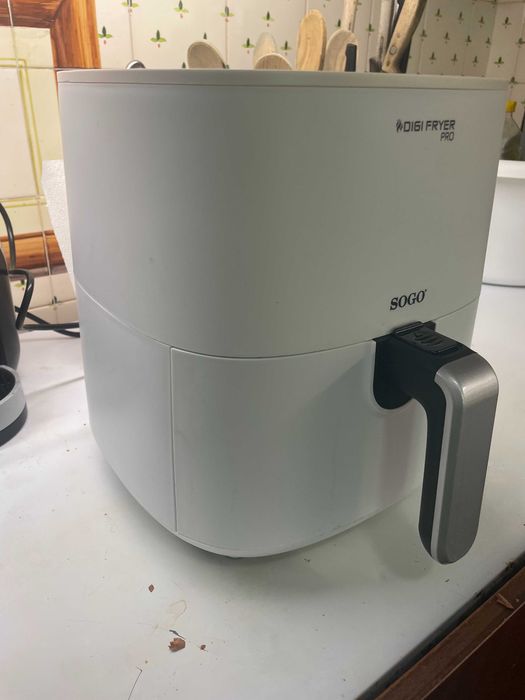 Air Fryer SOGO Digi Fryer Pro 5,5 L – Digital 1700 W [Bom estado]