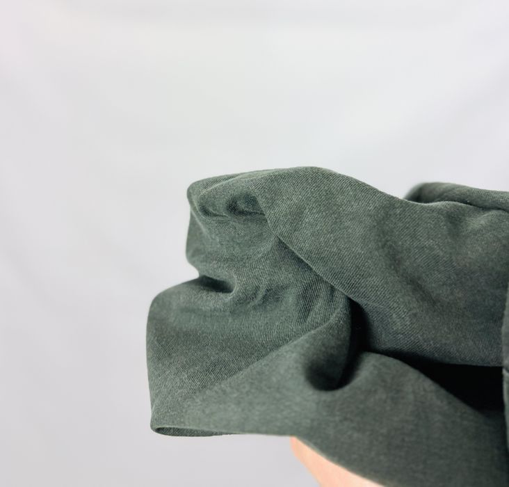 Zielona bluza z kapturem L 40