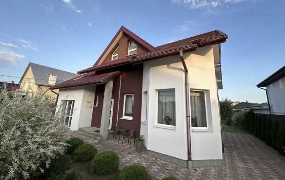 Продаж добротного будинку