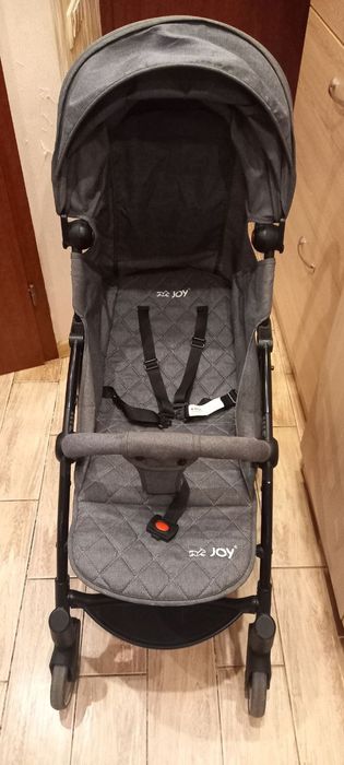 Продам коляску дескую
