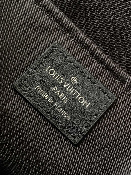 Louis Vuitton сумка мужская черная кожаная через плечо барсетка оригинал
