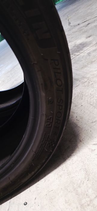 Pneus 235/45/18 Michelin Pilot Sport
