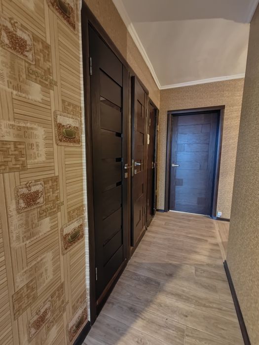 Продам 1 комнатная квартира Залютино, двухбалконка