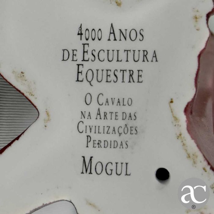 Figura em Biscuit de Cavalo 4000 anos de Escultura Equestre – MOGUL