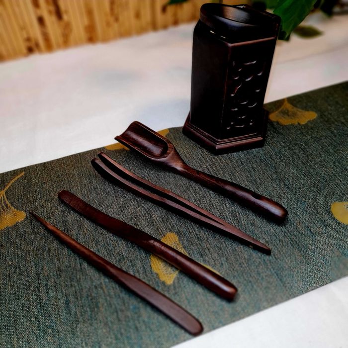 Набор инструментов для чайной церемонии из дерева