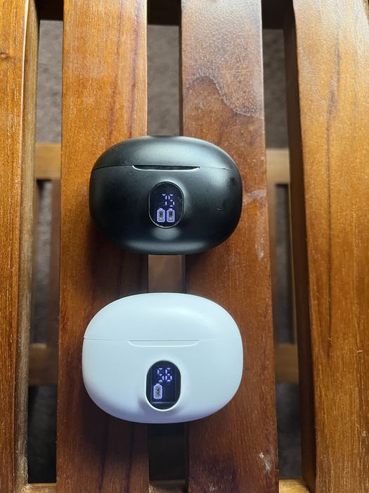 Продам беспроводные наушники TWS