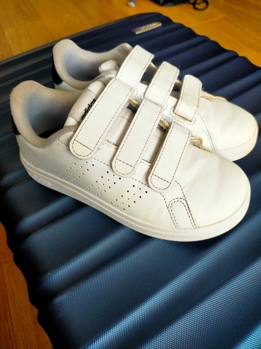 Białe adidasy r.31.5