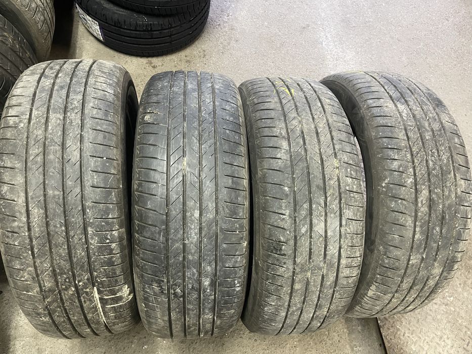 Opony Brigestone  235/55 19 super stan .