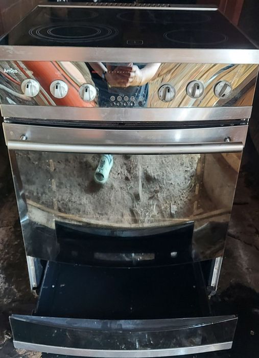 Продам електро плиту