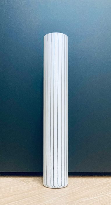 Wazon szklany o ciekawym ubarwieniu