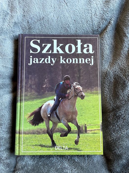 Szkoła jazdy konnej - Gill Harvey, Mikki Rain