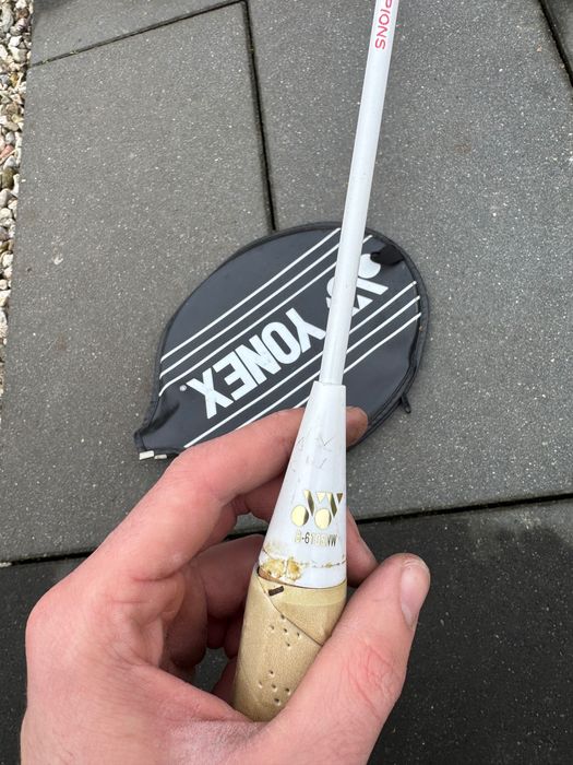 badminton yonex choice of champions  b-610snw