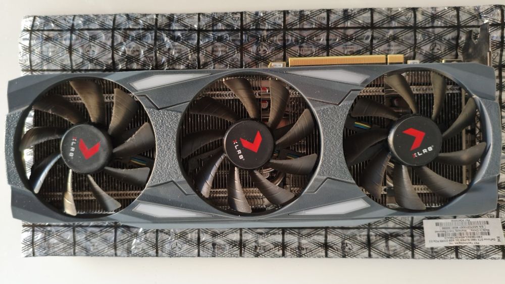 PNY GeForce RTX 3080 10GB XLR8 Gaming UPRISING EPIC-X RGB Triple Fan Edition