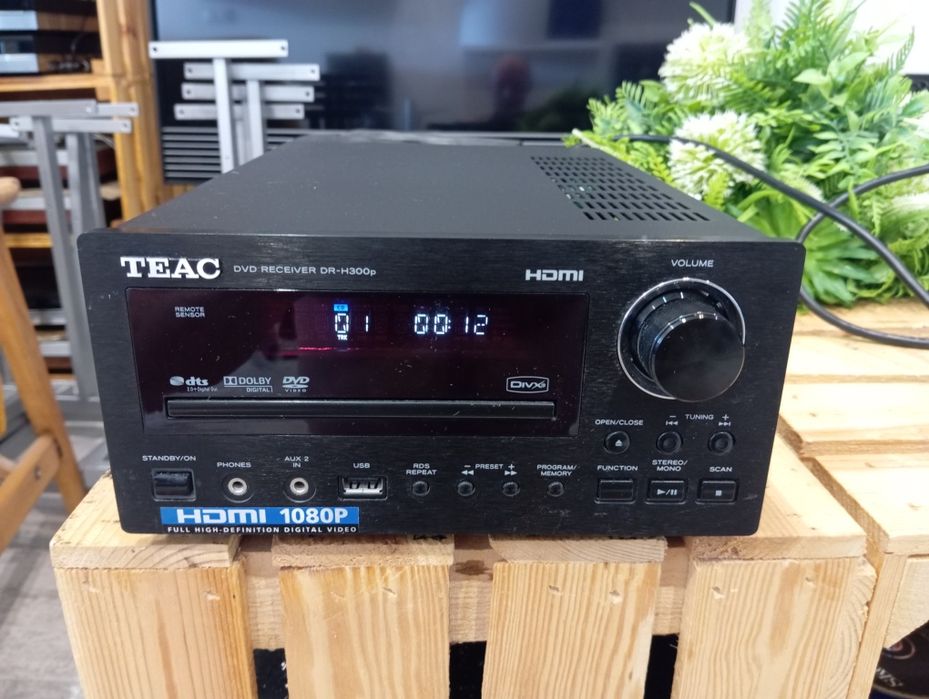 Amplituner TEAC DR-H300p + pilot