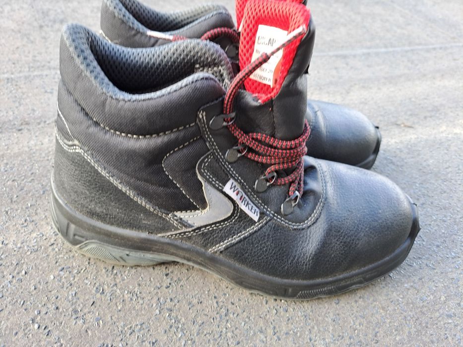 Черевики з металевим носком 39-40рр