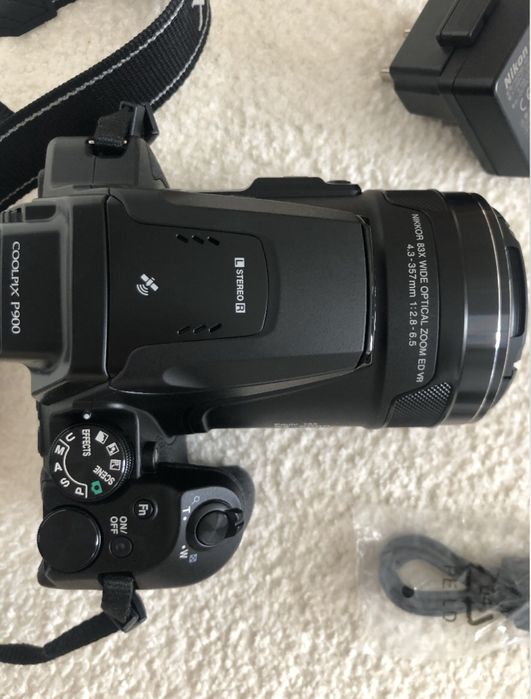 Câmara Fotográfica NIKON Coolpix P900