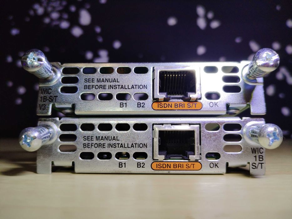 Модуль Cisco WIC-2AM-V2 WIC-2A/S WIC-2T VWIC2-1MFT-T1/E1 WIC-1B-S/T