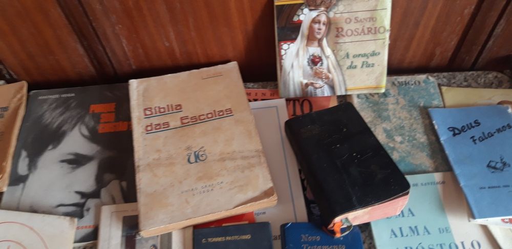 Conjunto de Livros de Catequese Antigos Diversos