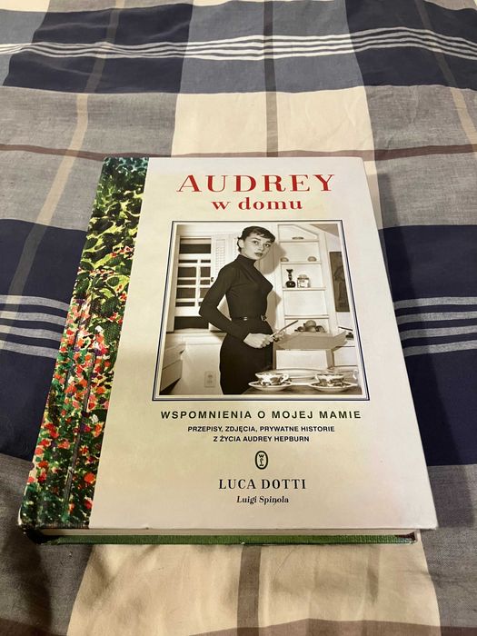 Audrey w domu. Wspomnienia o mojej mamie. Luca Dotti