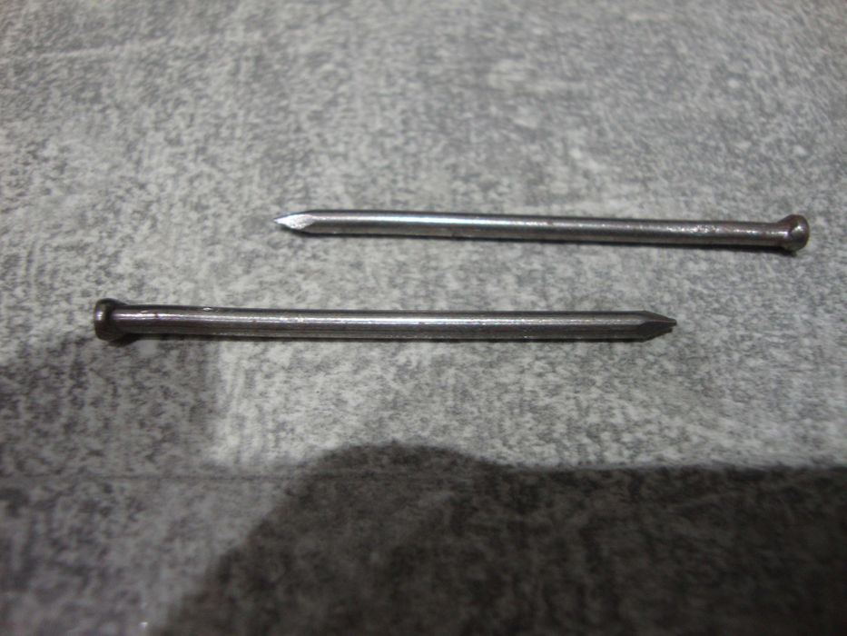 Gwoździe stolarskie montażowe 2 x 45 mm. 500 g.  0,5 kg.