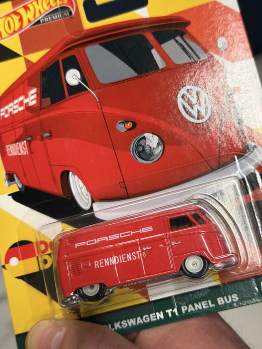 Hot Wheels Premium Volkswagen T1 Panel Bus Porsche Deutschland Design