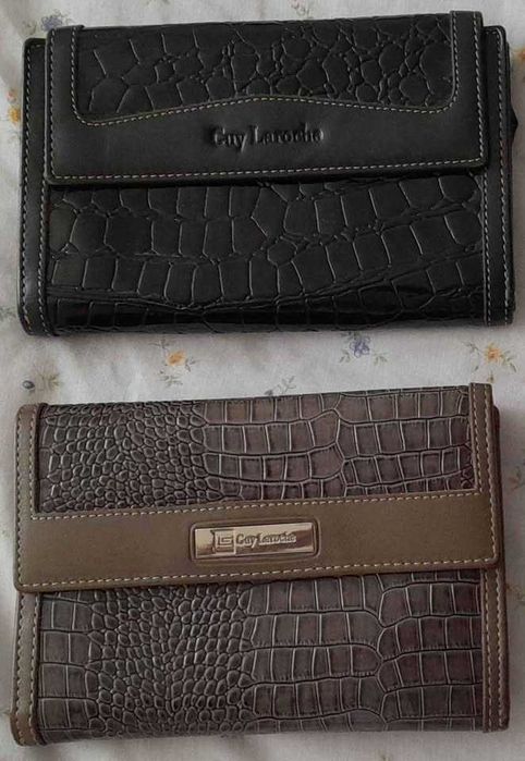 Carteiras de pele e marca