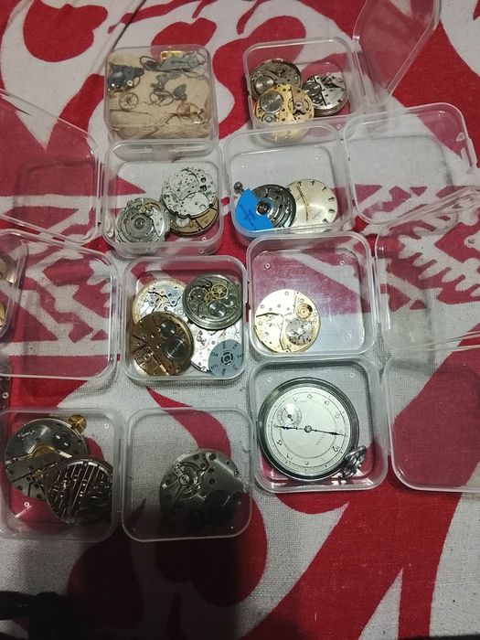 Lote de pecas para relógios