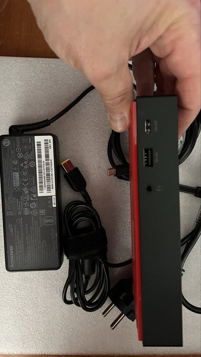 Докстанція Lenovo з блоком живлення
