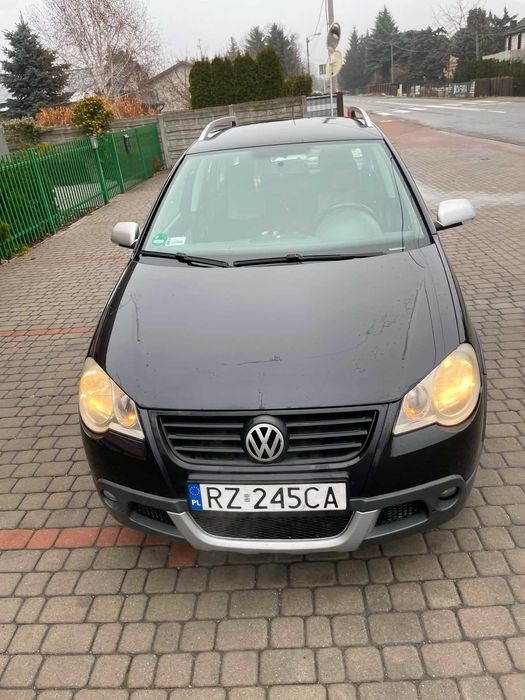 Samochód Volkswagen cross polo